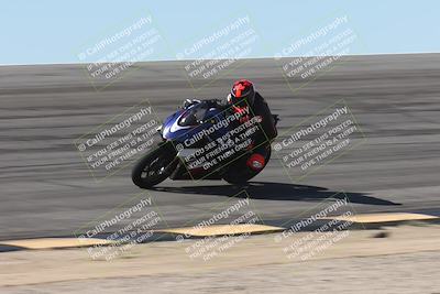 media/Oct-13-2025-Moto Forza (Mon) [[a66d839500]]/3-B Group/Session 2 (Bowl)/